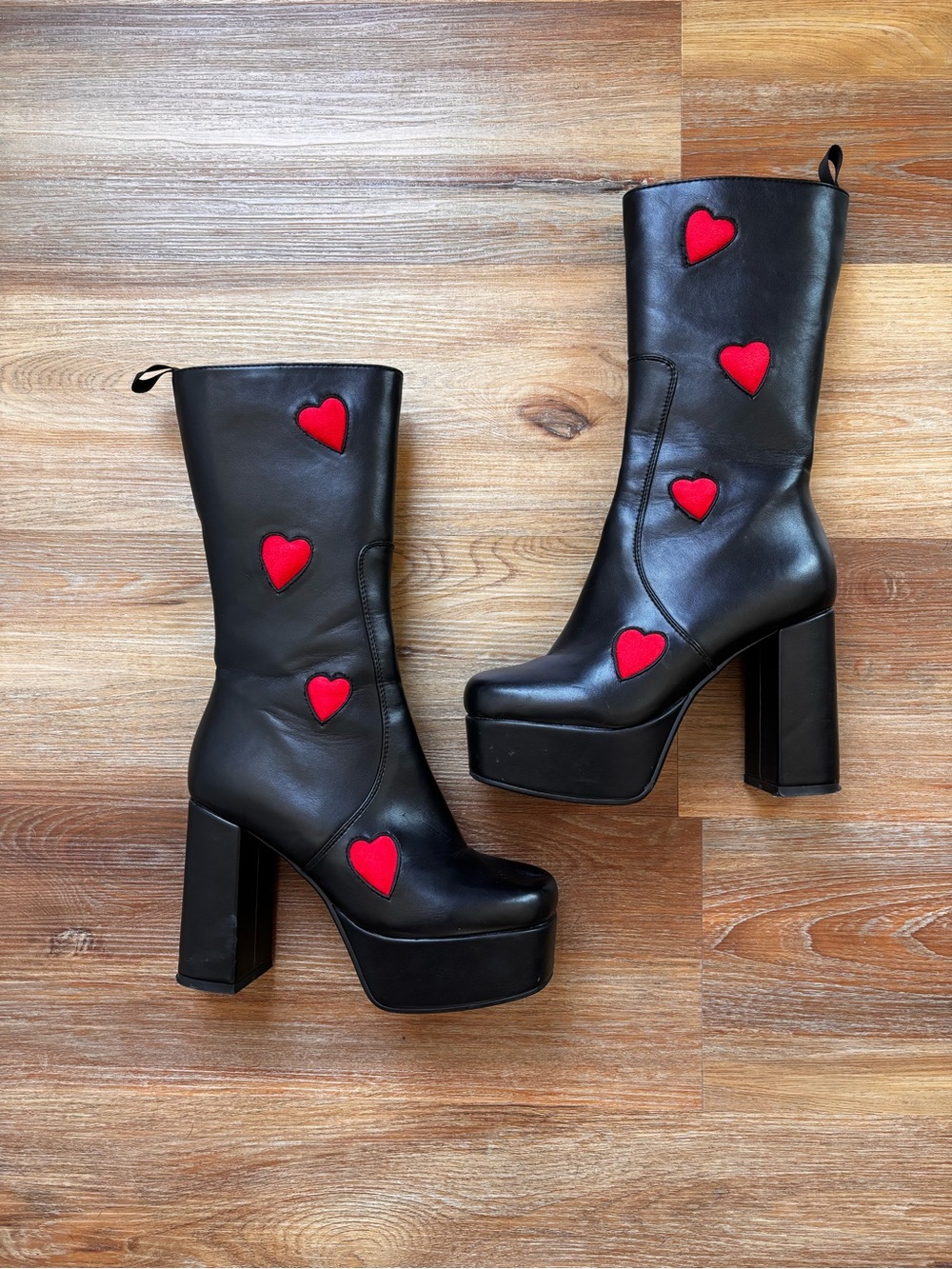 Lambda Black Platform Knee-High Boots with Red Heart Accents - Women